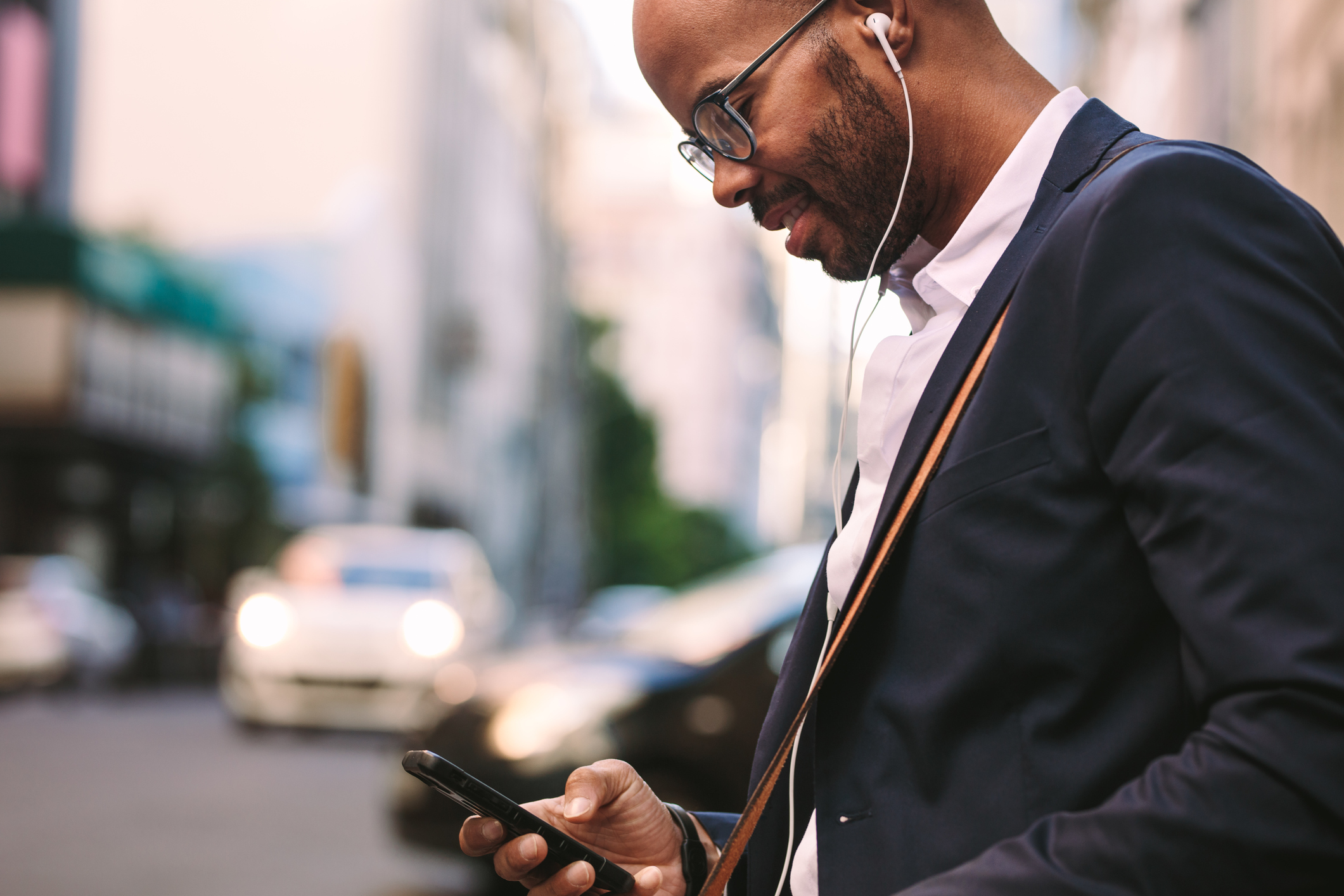 9 Podcasts for an Accountant's Morning Commute