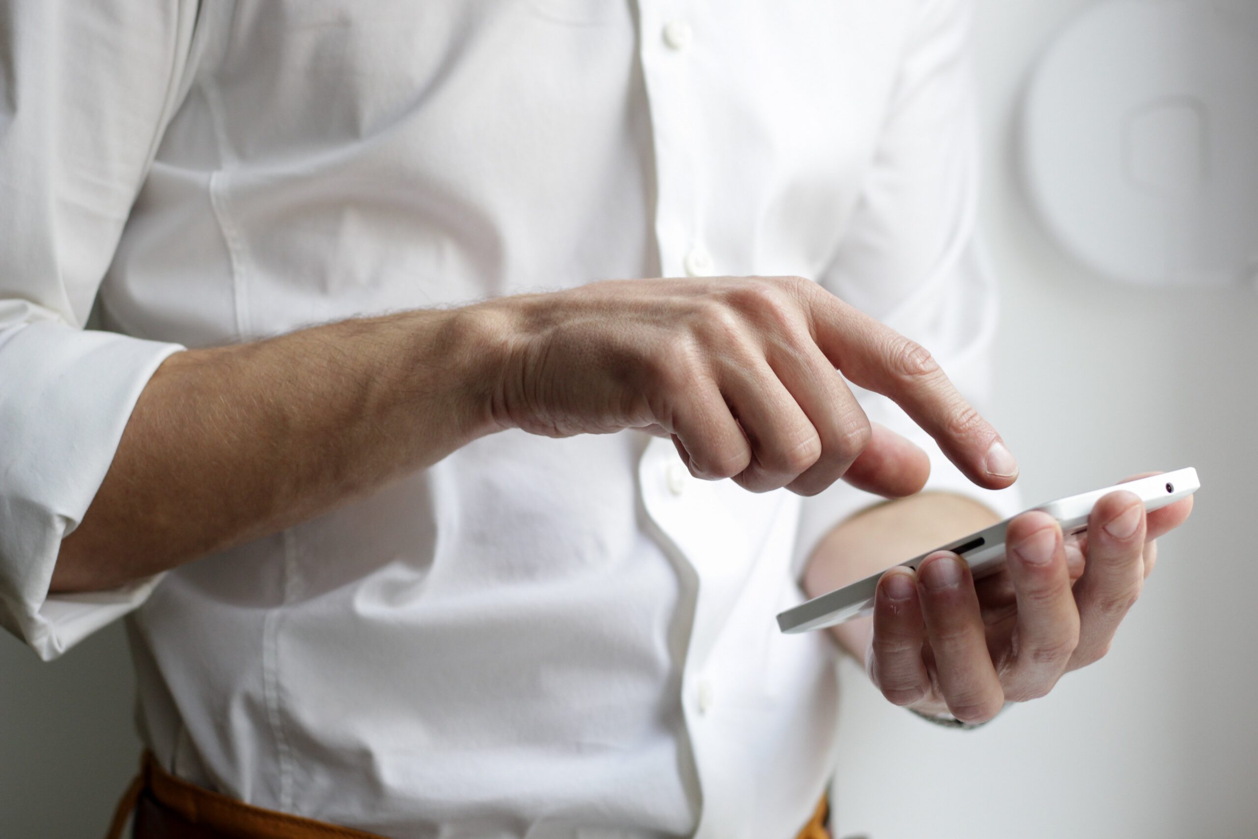 10 Tax Professionals You Should be Following on Social Media