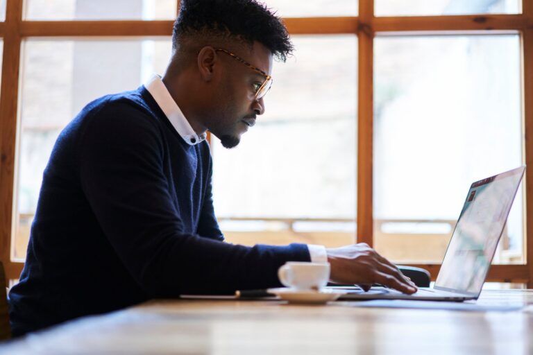 How to Manage Freelance Clients